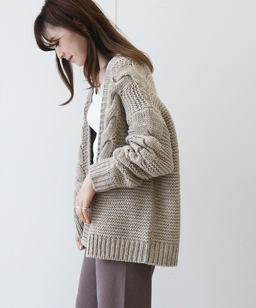 AMERICAN HOLIC(アメリカンホリック)の「ケーブルニットショートカーディガン *(カーディガン/ボレロ・レディース・ブラウン/アイボリー/ベージュ系その他2・FREE)」の5枚目の写真
