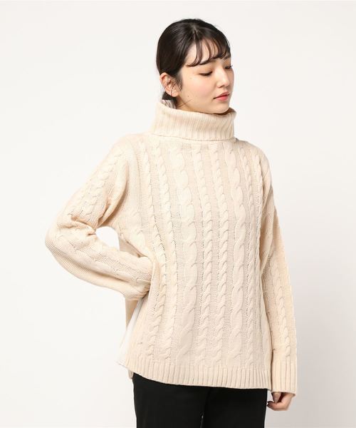 KOBE LETTUCE(コウベレタス)の「サイド切り替えタートルネックケーブルニットトップス(ニット/セーター・レディース・ブラック/ベージュ/ブラウン/グレー・FREE)」の7枚目の写真