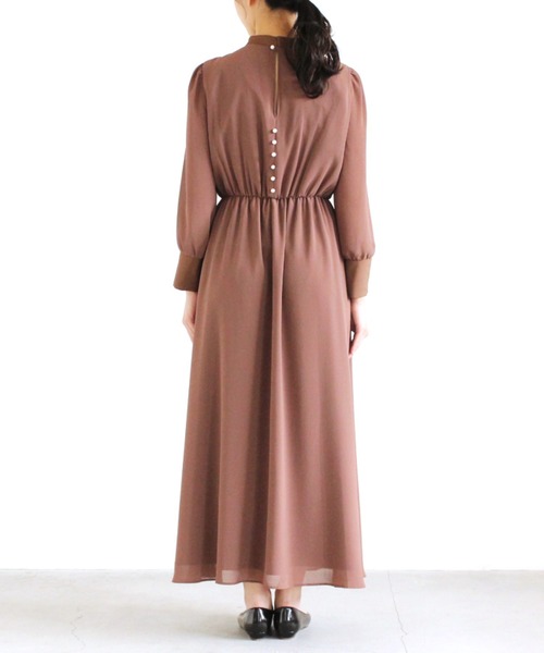 kaene（カエン）の「パールボタン シフォンマキシワンピース
