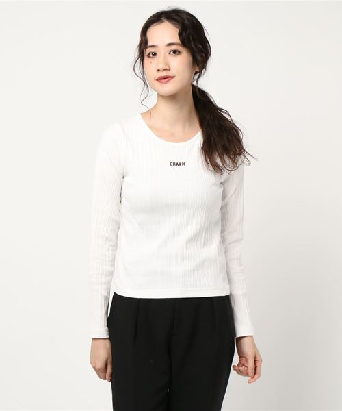 archives（アルシーヴ）の「CHARM刺繍プルオーバー（Tシャツ/カットソー・レディース・オフホワイト/ブルー/モカ・MEDIUM）」の2枚目の写真