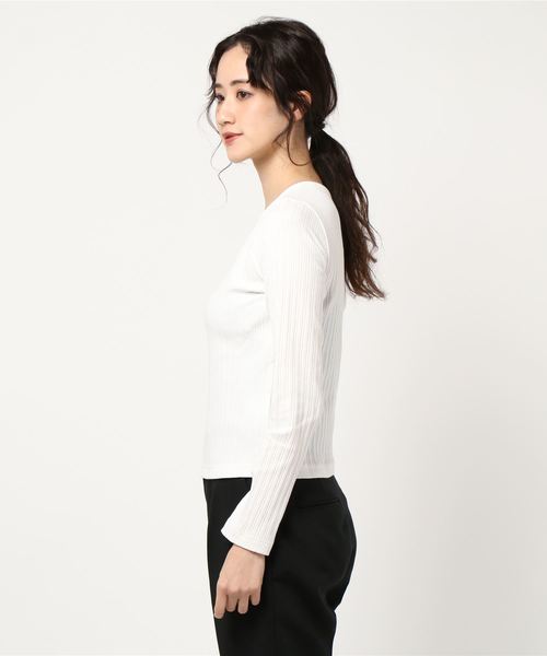 archives（アルシーヴ）の「CHARM刺繍プルオーバー（Tシャツ/カットソー・レディース・オフホワイト/ブルー/モカ・MEDIUM）」の4枚目の写真