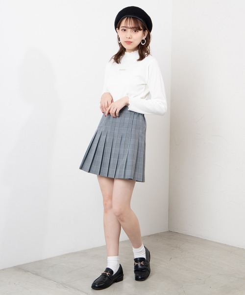 WEGO(ウィゴー)の「WEGO/メロウリブロゴ刺繍Tシャツ(Tシャツ/カットソー・レディース・ホワイト/ブラック・FREE)」の5枚目の写真