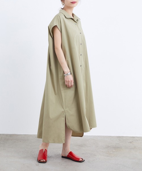 ADAM ET ROPE'(アダムエロペ)の「レザースリットスライダーサンダル(サンダル・レディース・ブラック/ベージュ/レッド・36/37/38)」の6枚目の写真