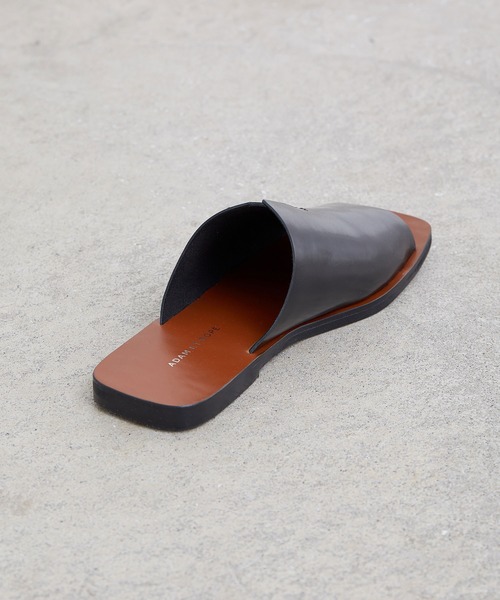 ADAM ET ROPE'(アダムエロペ)の「レザースリットスライダーサンダル(サンダル・レディース・ブラック/ベージュ/レッド・36/37/38)」の10枚目の写真