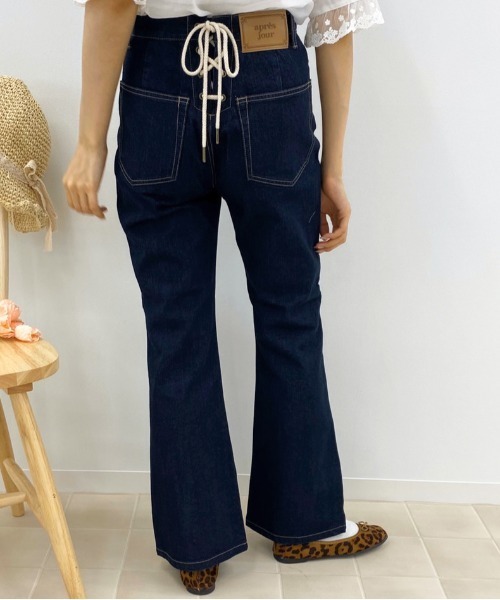apres jour（アプレジュール）の「レースアップフレアパンツ【ZOZOTOWN限定アイテム】（その他パンツ・レディース・オフホワイト/ダークインディゴブルー/ブラック/モカ・MEDIUM/SMALL/LARGE/X-LARGE）」の4枚目の写真
