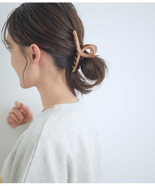 VIS（ビス）の「【新色追加】アクリルヘアクリップ（バレッタ/ヘアクリップ・レディース・オフホワイト/カーキ/その他/キャメル/ピンク系その他2・FREE）」の4枚目の写真
