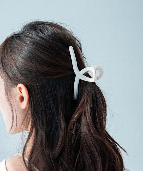 VIS(ビス)の「【新色追加】アクリルヘアクリップ(バレッタ/ヘアクリップ)」|オフホワイト