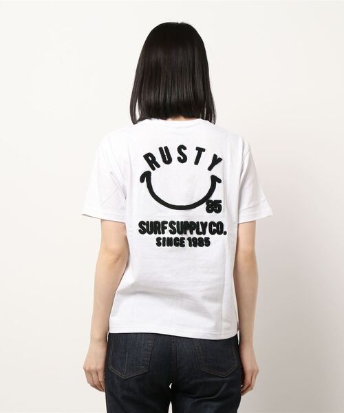 RUSTY(ラスティ)の「【RUSTY / ラスティ】レディースバックプリントTシャツ(Tシャツ/カットソー・レディース・ホワイト/パープル/ブラック/ベージュ・MEDIUM/LARGE)」の6枚目の写真