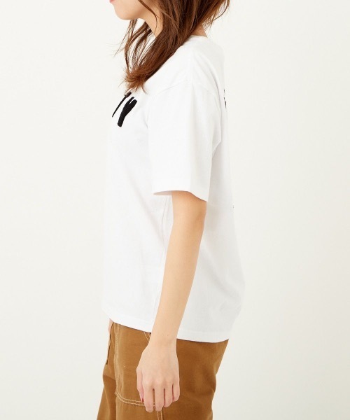 RUSTY(ラスティ)の「【RUSTY / ラスティ】レディースバックプリントTシャツ(Tシャツ/カットソー・レディース・ホワイト/パープル/ブラック/ベージュ・MEDIUM/LARGE)」の11枚目の写真