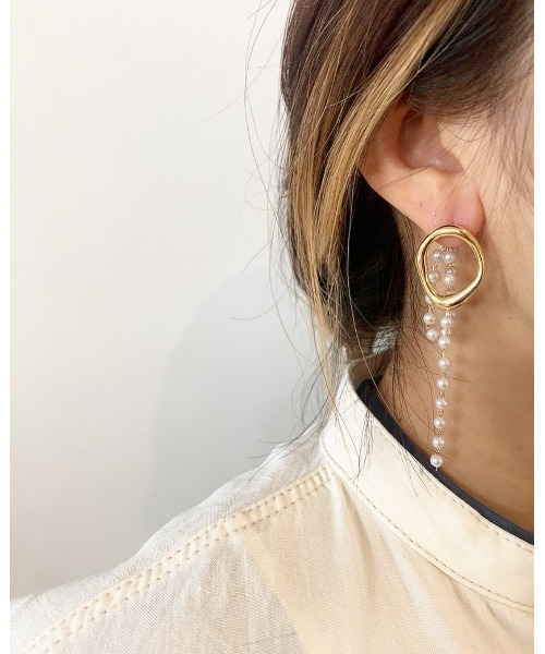 mou（モウ）の「フープパールレーンピアス（ピアス（両耳用）・レディース・シルバー/ゴールド・FREE）」の3枚目の写真