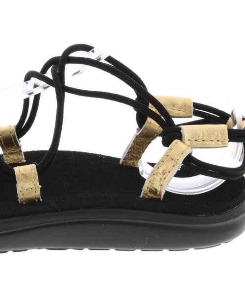 Teva（テバ）の「Teva テバ VOYA INFINITY METALLIC - 1097852（サンダル・レディース・ゴールド・24㎝/23㎝/22cm/25㎝）」の3枚目の写真