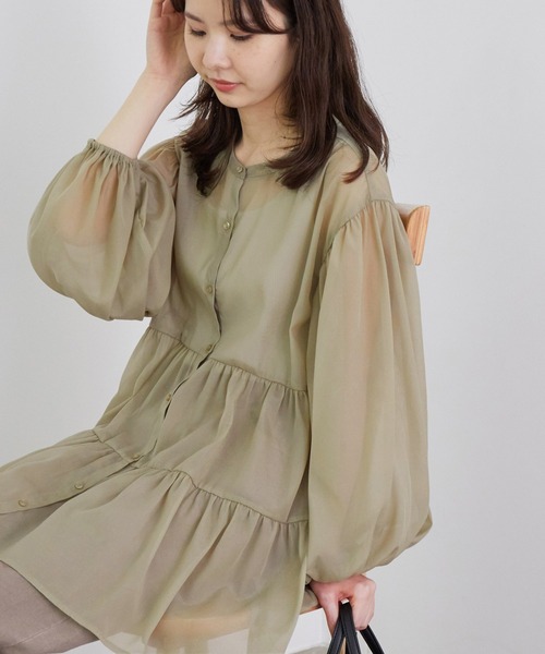 ROPE' PICNIC(ロペピクニック)の「シャイニーボイルティアードブラウス(シャツ/ブラウス・レディース・チャコールグレー/ラベンダー/グリーン系その他/ブラウン系その他2・38)」の3枚目の写真