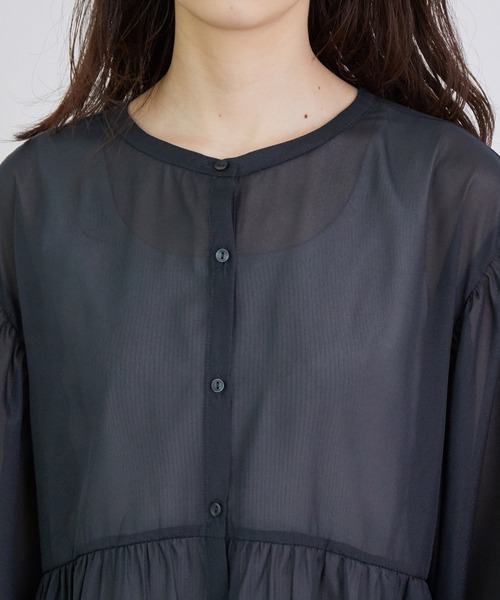 ROPE' PICNIC(ロペピクニック)の「シャイニーボイルティアードブラウス(シャツ/ブラウス・レディース・チャコールグレー/ラベンダー/グリーン系その他/ブラウン系その他2・38)」の7枚目の写真