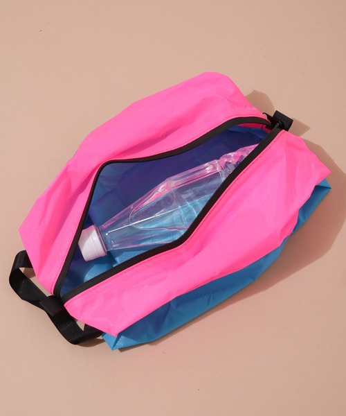 Speedo（スピード）の「speedo/ウォータープルーフ ポーチバッグ（エコバッグ/サブバッグ・レディース・ブラック/その他1/その他2/イエロー/パープル/カーキ・FREE）」の16枚目の写真