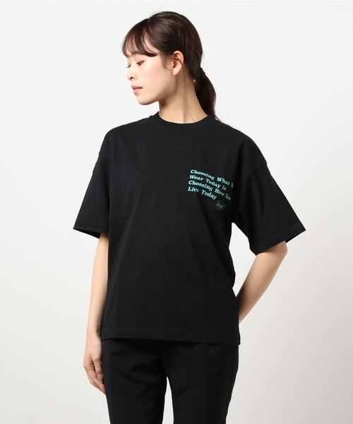 MOUSSY（マウジー）の「COLLECT MOUSSY Tシャツ（Tシャツ/カットソー・レディース・ライトブルー/オレンジ/ブラック/ホワイト系その他2/ホワイト・FREE）」の9枚目の写真