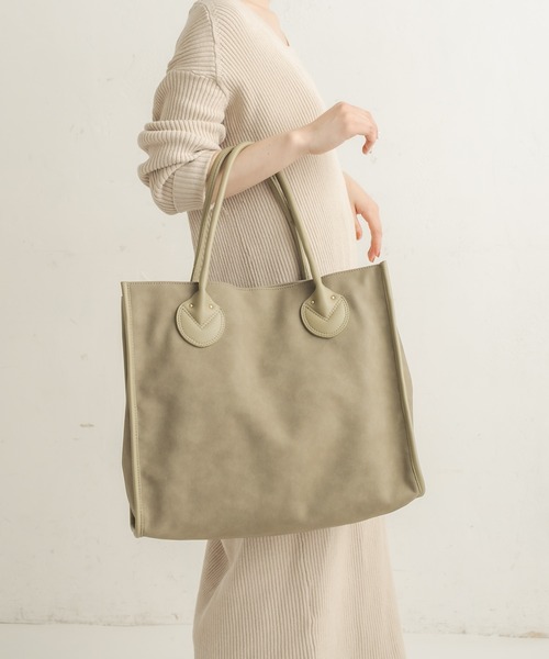 CAPRICIEUX LE'MAGE（カプリシューレマージュ）の「ソフトスクエアトートバッグ（トートバッグ・レディース・カーキ/キャメル・ONESIZE）」の2枚目の写真