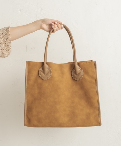 CAPRICIEUX LE'MAGE（カプリシューレマージュ）の「ソフトスクエアトートバッグ（トートバッグ・レディース・カーキ/キャメル・ONESIZE）」の3枚目の写真