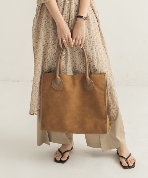 CAPRICIEUX LE'MAGE（カプリシューレマージュ）の「ソフトスクエアトートバッグ（トートバッグ・レディース・カーキ/キャメル・ONESIZE）」の11枚目の写真