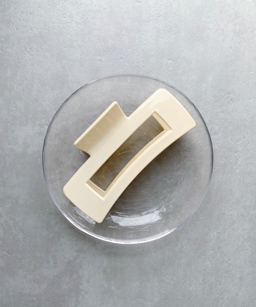 iso（イソ）の「スクエアヘアクリップ（バレッタ/ヘアクリップ・レディース・ブラック/ベージュ/アイボリー/その他1/グレイッシュベージュ・FREE）」の8枚目の写真