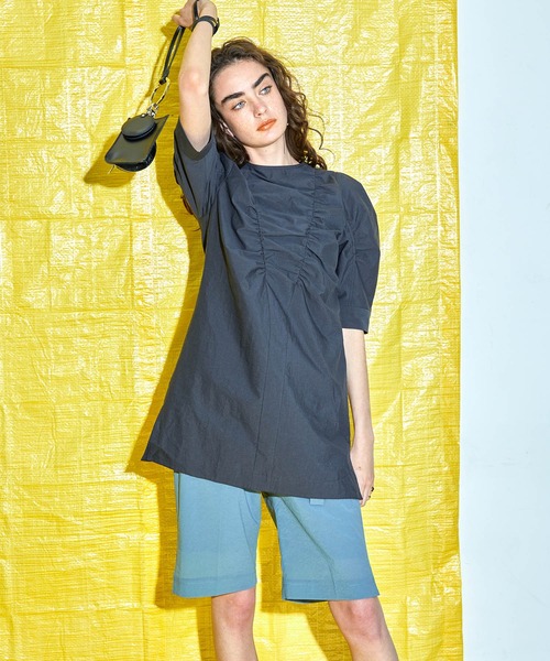 PUBLIC TOKYO（パブリックトウキョウ）の「パワースリーブブラウス（シャツ/ブラウス・レディース・ホワイト/ダークグレー・FREE）」の13枚目の写真