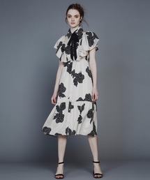 美品　Sov. オリジナルリボン柄プリントサテンワンピース Sov.（ソブ）の「オリジナルリボン柄プリントサテンワンピース