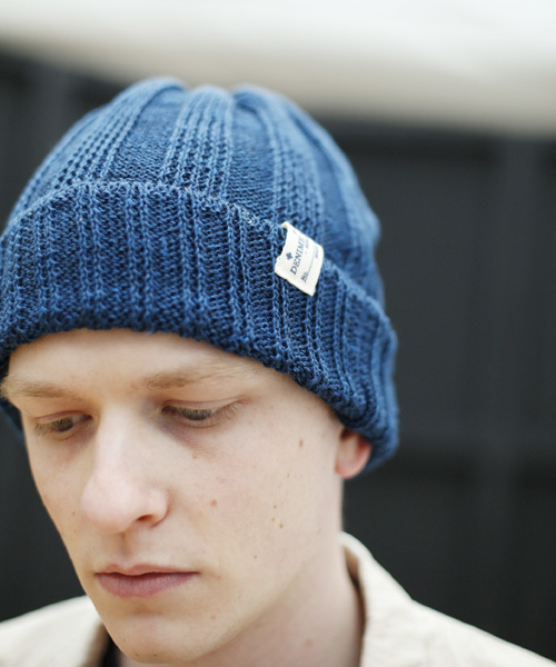 Denime（ドゥニーム）の「BASIC KNIT CAP LINEN/ベーシックニットキャップリネン（ニットキャップ/ビーニー・メンズ・ブラック/オリーブ/サックスブルー/ネイビー/マスタード/レッド・FREE）」の3枚目の写真