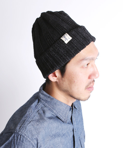 Denime（ドゥニーム）の「BASIC KNIT CAP LINEN/ベーシックニットキャップリネン（ニットキャップ/ビーニー・メンズ・ブラック/オリーブ/サックスブルー/ネイビー/マスタード/レッド・FREE）」の2枚目の写真