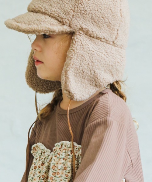 pairmanon（ペアマノン）の「ユニセックスフェイクファーボアキャップ