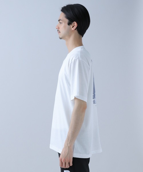 NUMERALS（ヌメラルズ）の「[NUMERALS]クラシックランニングTシャツ（Tシャツ/カットソー・メンズ・ホワイト/ベージュ/ブルー・MEDIUM/LARGE）」の20枚目の写真