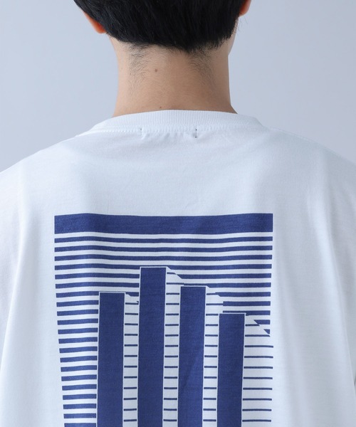 NUMERALS（ヌメラルズ）の「[NUMERALS]クラシックランニングTシャツ（Tシャツ/カットソー・メンズ・ホワイト/ベージュ/ブルー・MEDIUM/LARGE）」の11枚目の写真