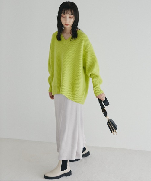 N.（N. Natural Beauty Basic）（エヌエヌナチュラルビューティーベーシック）の「◆片畦Ｖネックラムウールニット（ニット/セーター・レディース・ネイビー/ピンク/イエロー/ナチュラル・MEDIUM）」の15枚目の写真