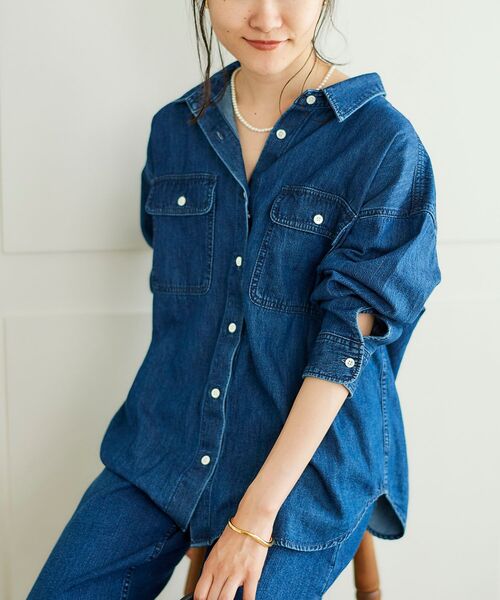 le.coeur blanc(ルクールブラン)の「フラップポケットワークシャツ(シャツ/ブラウス・レディース・グレイッシュベージュ/ネイビー・FREE)」の2枚目の写真