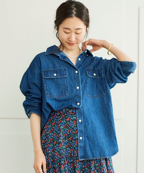 le.coeur blanc(ルクールブラン)の「フラップポケットワークシャツ(シャツ/ブラウス・レディース・グレイッシュベージュ/ネイビー・FREE)」の16枚目の写真