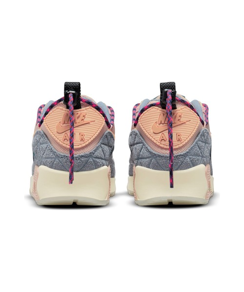 NIKE(ナイキ)の「【NIKE】W AIR MAX 90 SE(スニーカー・レディース・ライトピンク・23cm/23.5cm/24cm/24.5cm)」の2枚目の写真