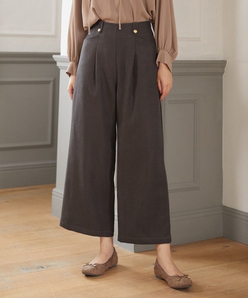 Rewde（ルゥデ）の「起毛ストレッチセミフレアタックパンツ（1R12-10078）（その他パンツ・レディース・ホワイト/チャコールグレー/ベージュ・S/M/L）」の2枚目の写真