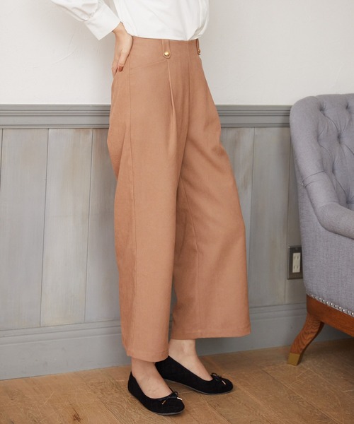 Rewde（ルゥデ）の「起毛ストレッチセミフレアタックパンツ（1R12-10078）（その他パンツ・レディース・ホワイト/チャコールグレー/ベージュ・S/M/L）」の16枚目の写真