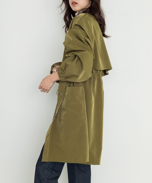 w closet（ダブルクローゼット）の「ポリナイロンツイルケープジャケットコート（ノーカラーコート・レディース・ライトカーキ/ベージュ・FREE）」の16枚目の写真