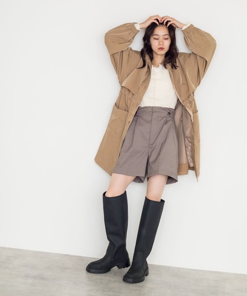 w closet（ダブルクローゼット）の「ポリナイロンツイルケープジャケットコート（ノーカラーコート・レディース・ライトカーキ/ベージュ・FREE）」の5枚目の写真