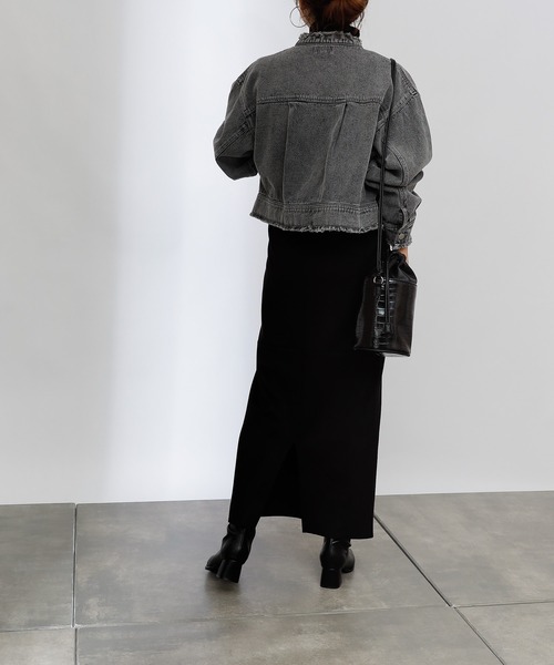 COLONY 2139（コロニートゥーワンスリーナイン）の「デニムノーカラー短丈Gジャン（デニムジャケット・レディース・ブルー/ブラック・FREE）」の8枚目の写真