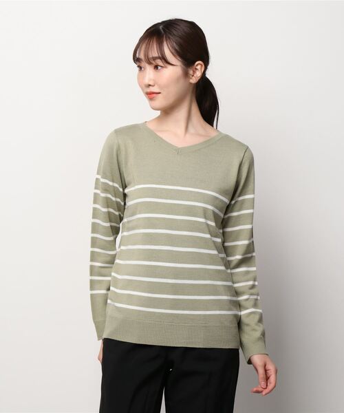 NAVY(ネイビー)の「洗えるニット 12GパネルボーダーVネックプルオーバー(ニット/セーター・レディース・ベージュ/グリーン/グレー・L/M)」の8枚目の写真