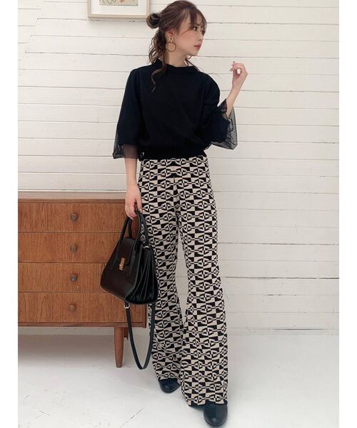RESEXXY（リゼクシー）の「ジャガードセミフレアニットパンツ（その他パンツ・レディース・ブラック/ブラウン/ブルー・FREE）」の4枚目の写真