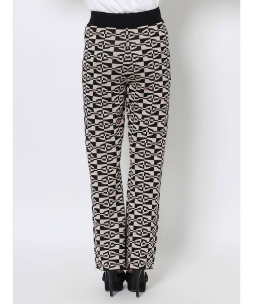 RESEXXY（リゼクシー）の「ジャガードセミフレアニットパンツ（その他パンツ・レディース・ブラック/ブラウン/ブルー・FREE）」の15枚目の写真