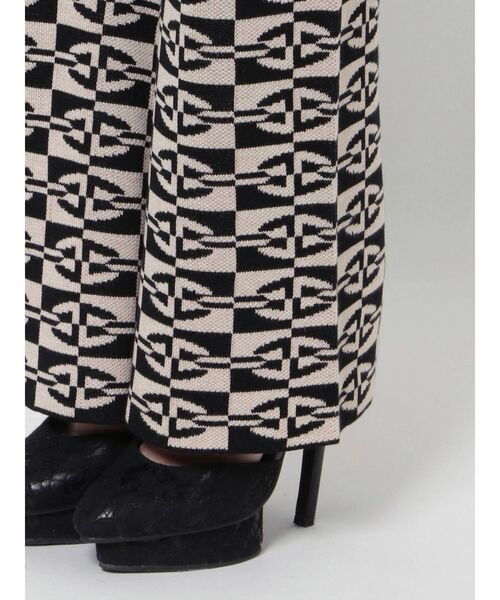 RESEXXY（リゼクシー）の「ジャガードセミフレアニットパンツ（その他パンツ・レディース・ブラック/ブラウン/ブルー・FREE）」の12枚目の写真