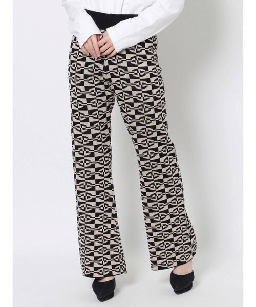 RESEXXY（リゼクシー）の「ジャガードセミフレアニットパンツ（その他パンツ・レディース・ブラック/ブラウン/ブルー・FREE）」の8枚目の写真