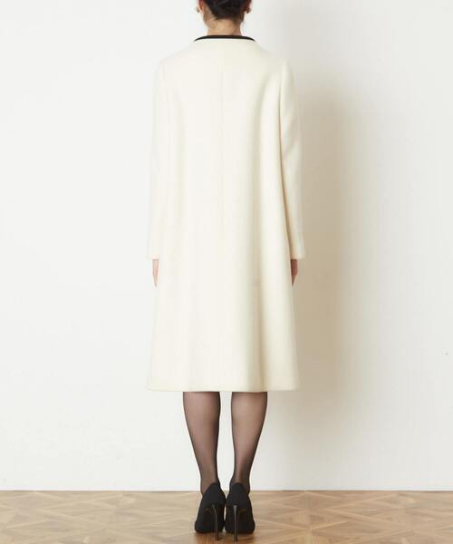 TIARA 20th限定バイカラーコートホワイト❤︎ Tiara（ティアラ）の「20THバイカラーコート（その他アウター）」 - WEAR