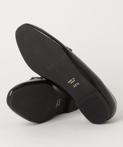 神戸シューズ（コウベシューズ）の「arucco セミスクエアビットローファー（パンプス・レディース・ホワイト/ブラック/ベージュ・23/24/22.5/24.5/23.5）」の4枚目の写真