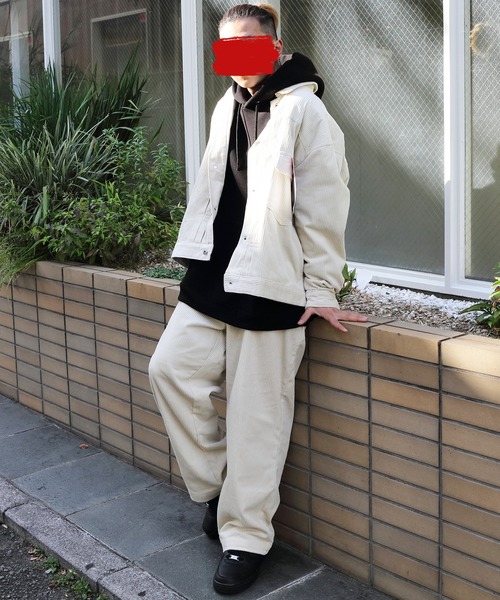 ８(eight)（エイト）の「太ピッチコーデュロイワイドパンツ（チノパンツ・メンズ・アイボリー/ブラック/ダークグリーン/ダークブラウン/ダークブルー・MEDIUM/SMALL/LARGE）」の8枚目の写真