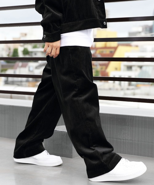８(eight)（エイト）の「太ピッチコーデュロイワイドパンツ（チノパンツ・メンズ・アイボリー/ブラック/ダークグリーン/ダークブラウン/ダークブルー・MEDIUM/SMALL/LARGE）」の18枚目の写真