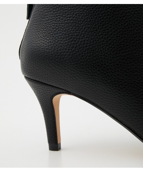 crie conforto（クリーコンフォルト）の「バックZIPフェイクレザーショートブーツ（ブーツ・レディース・アイボリー/ブラック/ブラウン・SMALL/MEDIUM/LARGE）」の10枚目の写真