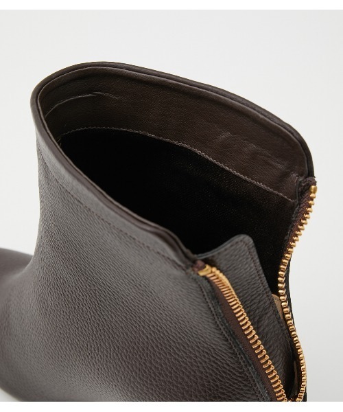 crie conforto（クリーコンフォルト）の「バックZIPフェイクレザーショートブーツ（ブーツ・レディース・アイボリー/ブラック/ブラウン・SMALL/MEDIUM/LARGE）」の20枚目の写真